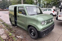 VinFast EC Van chạy điện bản cửa lùa lộ diện, chưa công bố giá