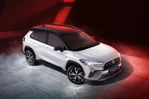 Tận mục Toyota Corolla Cross HEV GR Sport 2026 từ 980 triệu đồng