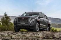 Chi tiết Nissan Navara 2026 từ 926 triệu đồng, nâng cấp mạnh tay