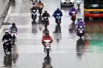 Thời tiết ngày 15/2: Bắc Bộ lạnh, miền Nam nắng nóng kéo dài