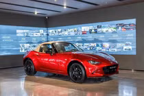 Mazda MX-5 2026 được nhận cọc tại Việt Nam, giá từ 1,359 tỷ đồng