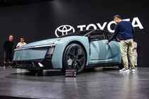 Toyota Corolla mới sẽ đẹp như concept, mạnh như xe điện