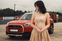 Người đẹp đọ dáng MINI Countryman S Fiery Stallion Edition bản "hoả Ngọ"