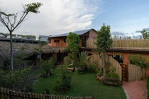 Không gian nghỉ dưỡng tái chế độc đáo ở Phan Thiết 