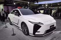 Lexus ES 2026 ra mắt - chiếc fastback điện phá cách, đậm chất tương lai