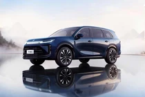 Huawei và SGMW sắp mở bán xe SUV Baojun Huajing S PHEV 2026