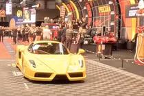 Ferrari Enzo từng của nhà sưu tập quá cố Phil Bachman gần 430 tỷ đồng