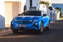 Ra mắt Alpine A390 - xe điện được nhắm đến đối thủ Porsche Macan EV