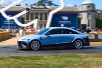 Hyundai Ioniq 6 N chạy điện mạnh 641 mã lực, giá từ 2,33 tỷ đồng