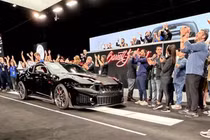 Chiếc Ford Mustang Dark Horse SC đầu tiên có giá tới hơn 32 tỷ đồng