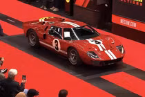 Ford GT40 MkII Factory Lightweight 1966 có giá kinh điển, tới 325 tỷ đồng