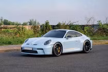 Porsche 911 GT3 từng của Cường Đô la được dán đổi màu xanh ngọc bích