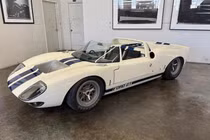 Xế cổ Ford GT40 Le Mans Prototype đời 1965 rao bán tới hơn 65,1 tỷ đồng