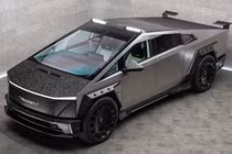 Tesla Cybertruck "lột xác" với gói độ Mansory của đại gia Trung Đông