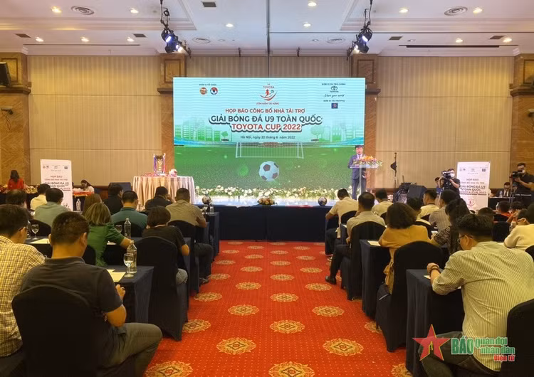 Quang cảnh buổi họp báo.