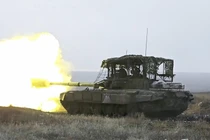 Nga tấn công mạnh ở Nam Donetsk, Ukraine rút khỏi Mirnoye 