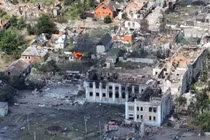 Nga dừng tấn công Volchansk, tình hình Pokrovsk nguy cấp