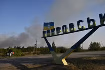 Thành phố Pokrovsk đã bị quân đội Nga chia làm hai phần đông-tây