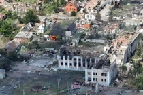 Nga dừng tấn công Volchansk, tình hình Pokrovsk nguy cấp