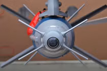 Tại sao Ấn Độ mua bom siêu đắt đỏ của Israel bỏ qua hàng nội địa?