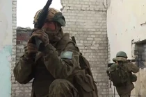 Trên chiến trường Nga-Ukraine, ưu thế của quân đội Nga ngày càng rõ rệt. Tiền tuyến đang tiến về phía Ukraine kiểm soát, sức kháng cự của quân đội Ukraine (AFU) ngày càng yếu. Quân đội Nga (RFAF) vẫn đang tiếp tục bào mòn sức sống của AFU, và tổn thất hàng ngày của Ukraine là điều không thể chịu đựng nổi.