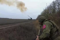 Quân đội Nga tiếp cận Slavyansk, cả thành phố nằm trong tầm pháo