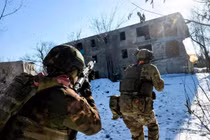 “Tàu tốc hành Viễn Đông” của Quân đội Nga tăng tốc tấn công Huliaipole