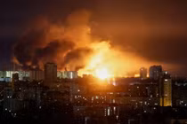 Nhà máy Antonov được cho là cơ sở sản xuất UAV và tên lửa cho quân đội Ukraine, cũng như một trung tâm tình báo vô tuyến và vị trí của hệ thống tên lửa phòng không Patriot của Mỹ. Cuộc tấn công đã được cả nguồn tin từ Nga và Ukraine xác nhận, nhấn mạnh tầm quan trọng của nó trong bối cảnh cuộc xung đột đang diễn ra.