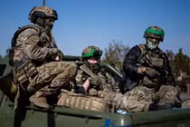 Nga chiếm làng chiến lược Bogatyr, Lữ đoàn 33 Ukraine vỡ trận