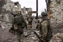 Quân Nga tiến vào Myrnohrad từ đầu cầu Rivne, giao tranh ác liệt