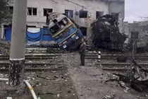 Nga cắt tuyến đường sắt chiến lược của Kiev, quân Ukraine bị đẩy vào thế khó