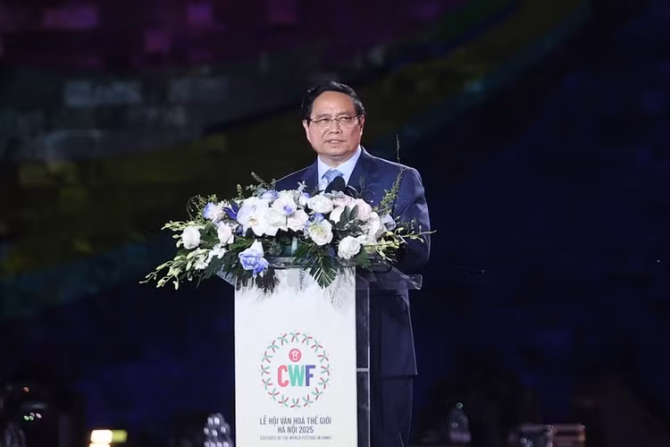 Thủ tướng Phạm Minh Chính phát biểu khai mạc Lễ hội Văn hóa Thế giới tại Hà Nội lần thứ nhất - Ảnh: VGP/Nhật Bắc