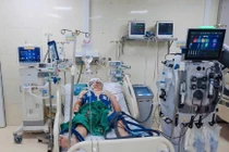 50 phút nghẹt thở cứu người đàn ông ngừng tim 