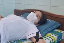 Hai điều dưỡng hiến máu cứu sản phụ nguy kịch do vỡ thai ngoài tử cung