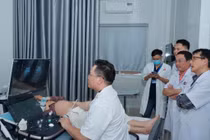 Hội chẩn tìm cách cứu thai nhi bất thường tim bẩm sinh từ trong bụng mẹ