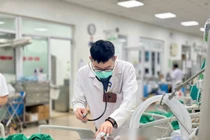 Sau 3 ngày ho, sốt, cô gái 35 tuổi nguy kịch vì cúm mùa biến chứng 