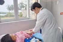 Sản phụ trẻ bị tiền sản giật ở tuần thai 37, cảnh báo việc theo dõi thai kỳ