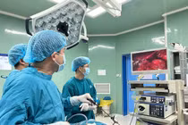 Cấp cứu kịp thời bệnh nhi viêm phúc mạc do thủng dạ dày