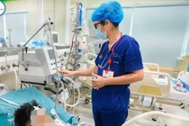 Nhiều trẻ đuối nước nguy kịch vì được dốc ngược, vác lên vai chạy