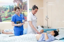 Chậm kinh 5 ngày, người phụ nữ 44 tuổi chửa ngoài tử cung vỡ, trụy mạch