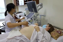 Cứu sản phụ mang song thai 27 tuần nguy kịch vì rau tiền đạo