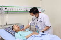 ECMO giành lại sự sống cho nam sinh đuối nước suy hô hấp tiến triển