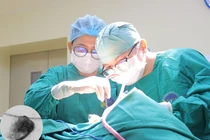 Chủ quan răng sâu, thanh niên 25 tuổi mất 3 răng do nang xương hàm