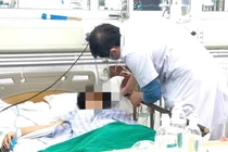 Tự uống paracetamol trị đau đầu, cụ bà 72 tuổi nguy kịch