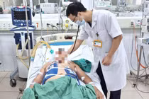 Sửa bồn nước, người đàn ông ngừng tuần hoàn nghi điện giật