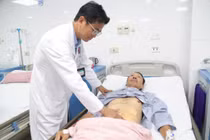 Uống nhiều rượu, người đàn ông phải cắt toàn bộ dạ dày do ung thư