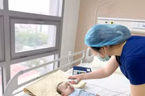 Nhiều ca tay chân miệng biến chứng thần kinh, tim mạch