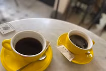 Có nên bỏ cà phê khi mắc bệnh tim?