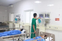 Cứu hai ca chửa ngoài tử cung sốc mất máu trong mưa bão Wipha