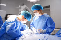 Cách chữa thoát vị đĩa đệm cột sống cổ 2 tầng